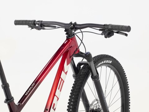 Trek Marlin 7 Generacji 3 Fury Red Fade 2026 (M)