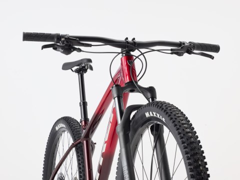 Trek Marlin 7 Generacji 3 Fury Red Fade 2026 (M)