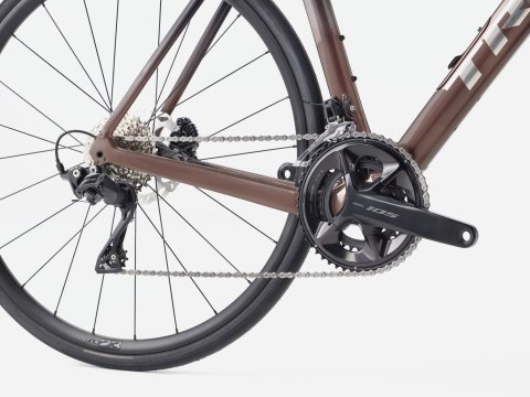 Trek Domane SL 5 Generacji 4 Dark Star to Bronze Age Fade 2026 (58)