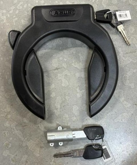 Zabezpieczenie 4750X R W/battery lock (right-release) W/Locking Mechanism W/BLK GIANT KEY