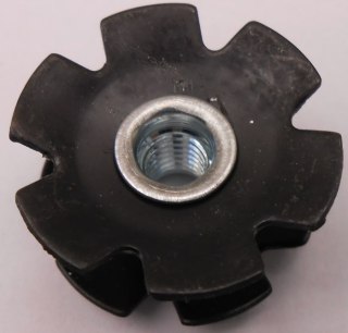 Gwiazdka sterów STAR NUT 1-1/8"(26.0) BLK WO/BOLT