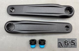 Mechanizm korbowy EC39 F9-ISIS-165 ISIS ALLOY 165 SAND BLACK WO/LOGO W/BOLTS