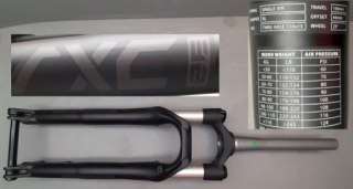 Widelec serw. Aluminiowy SXC2 32 AIR RL 29" 28.6 X40X245MM ST STEERER T100MM PM180 00D AL BLK(M)